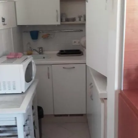 Apartment 22 Place Saint-roch *